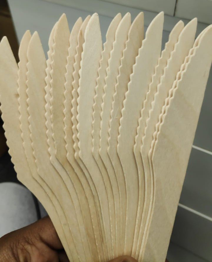 160 Mm Wooden Knife
